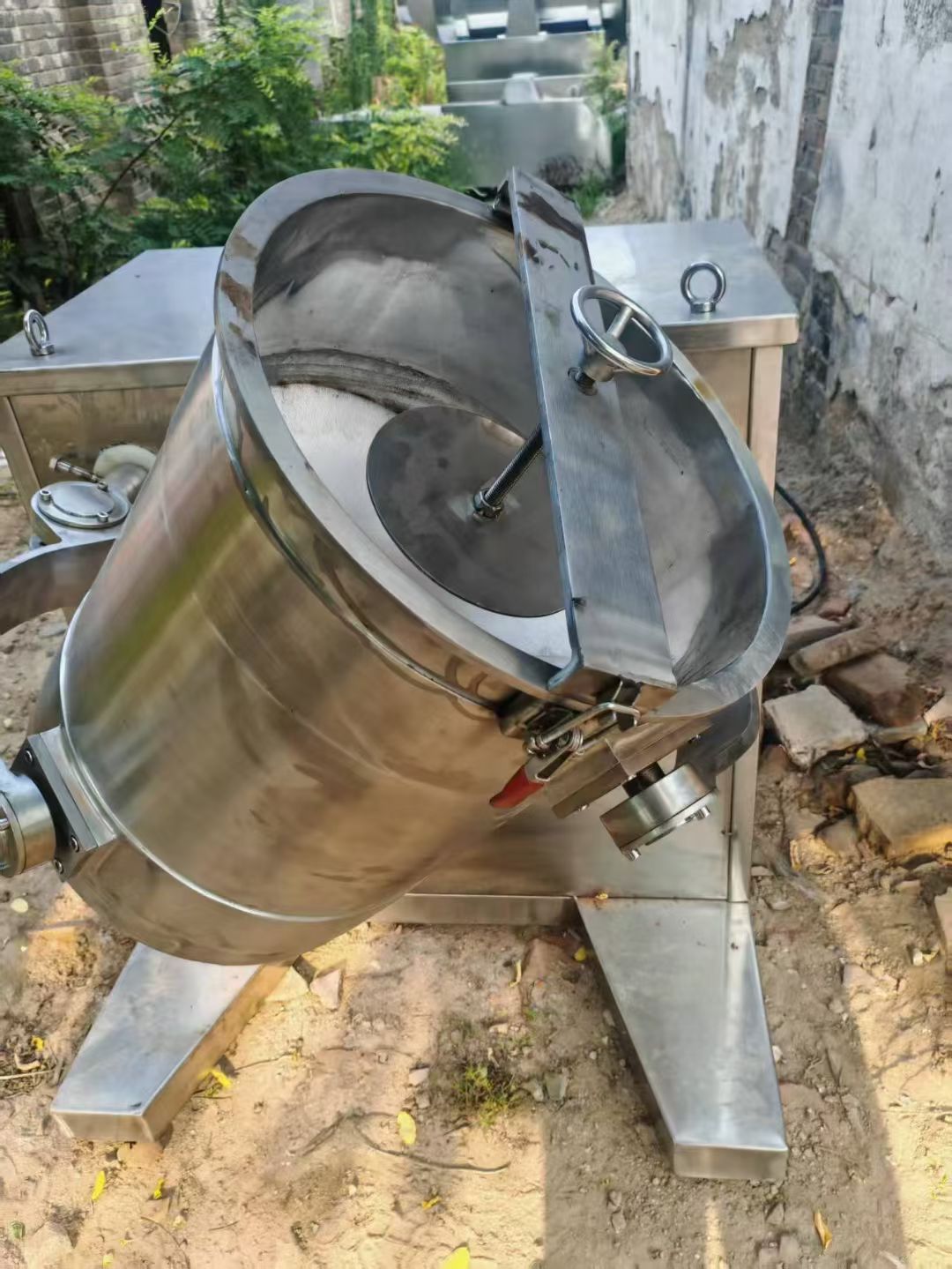 转让二手三维混合机 一台容积50升可换桶式三维运动混合机