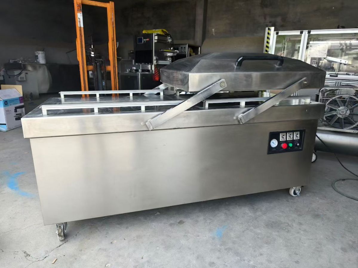 转让二手真空包装机 一台820型双室配100普旭泵真空包装机