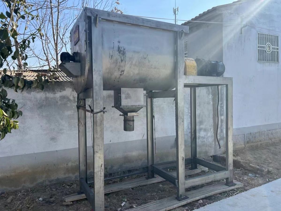 转让二手螺带混合机 一台容积1立方全不锈钢卧式螺带混合机