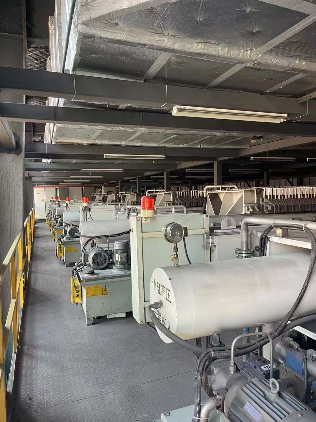 转让二手隔膜压滤机 12台面积200平方景津产自动拉板隔膜压滤机