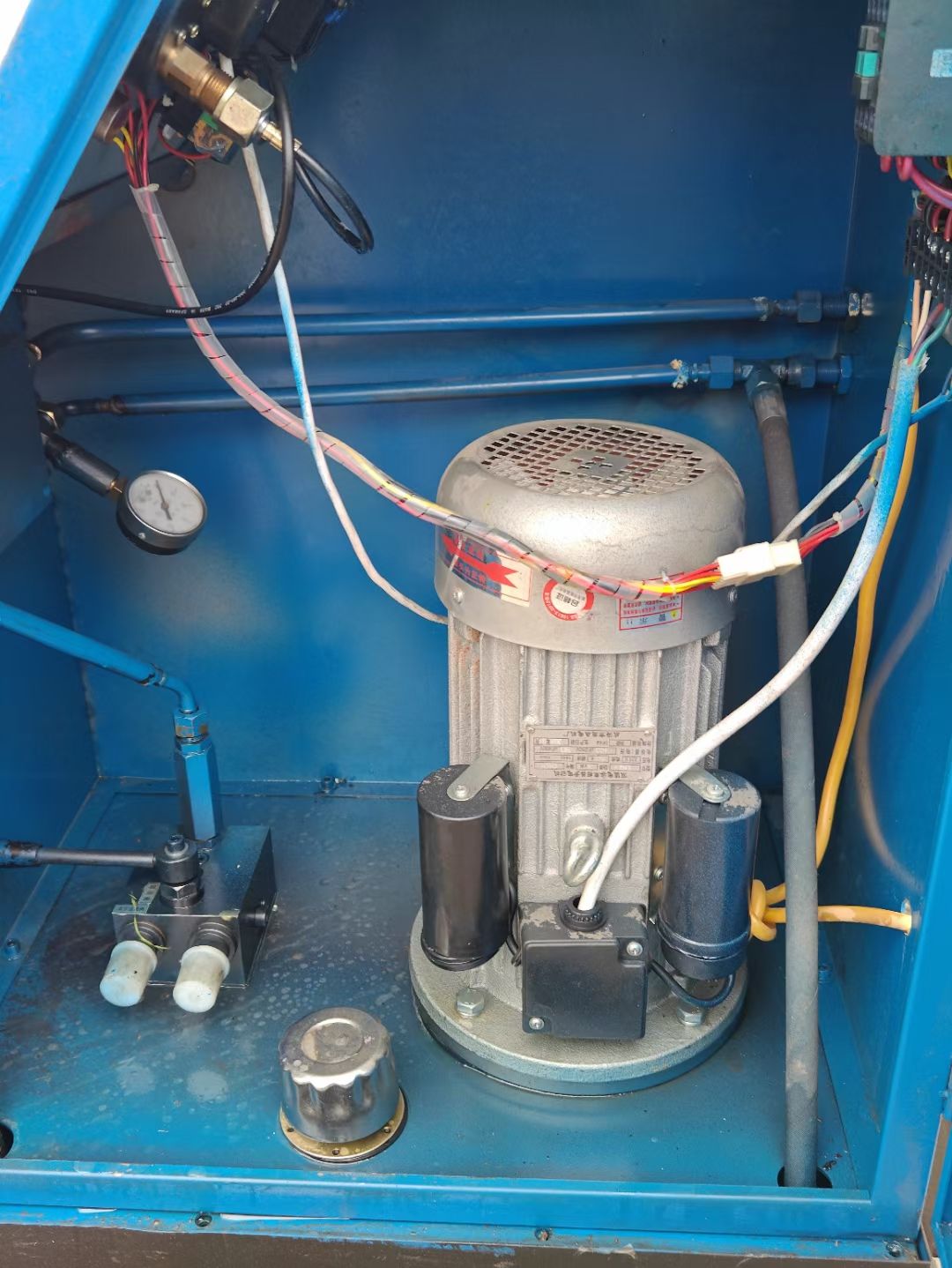 转让二手液压榨油机 一台230型全自动液压榨油机