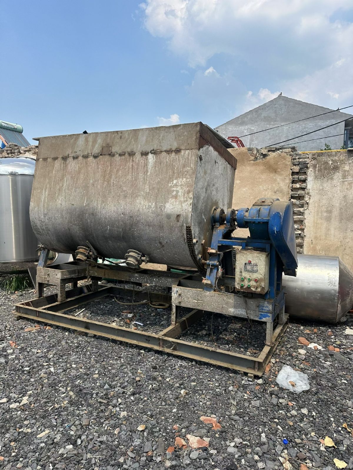 转让二手真石漆搅拌机 一台容积5立方可翻缸不锈钢真石漆搅拌机