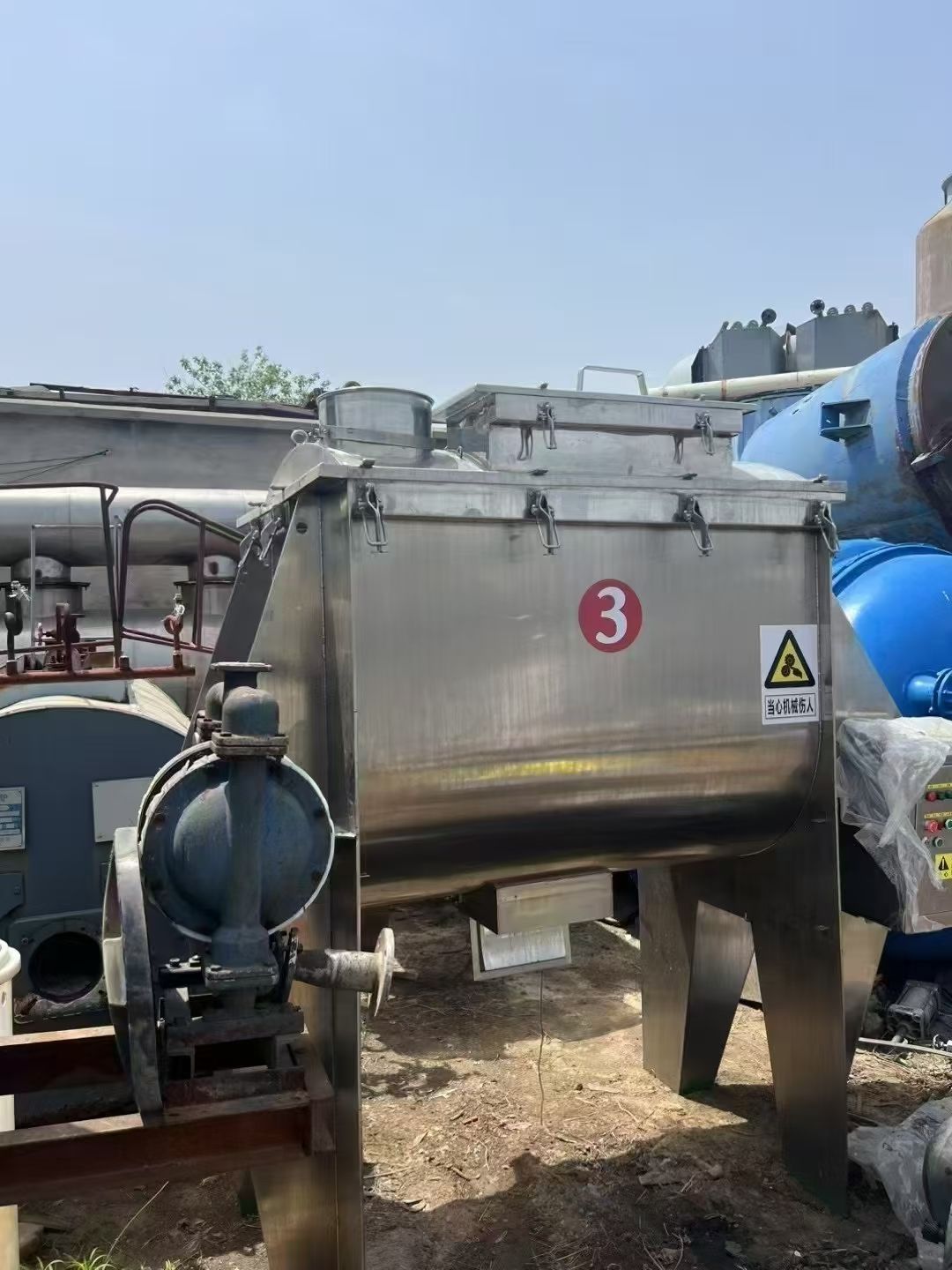转让二手螺带混合机 三台容积2立方食品级重型螺带混合机