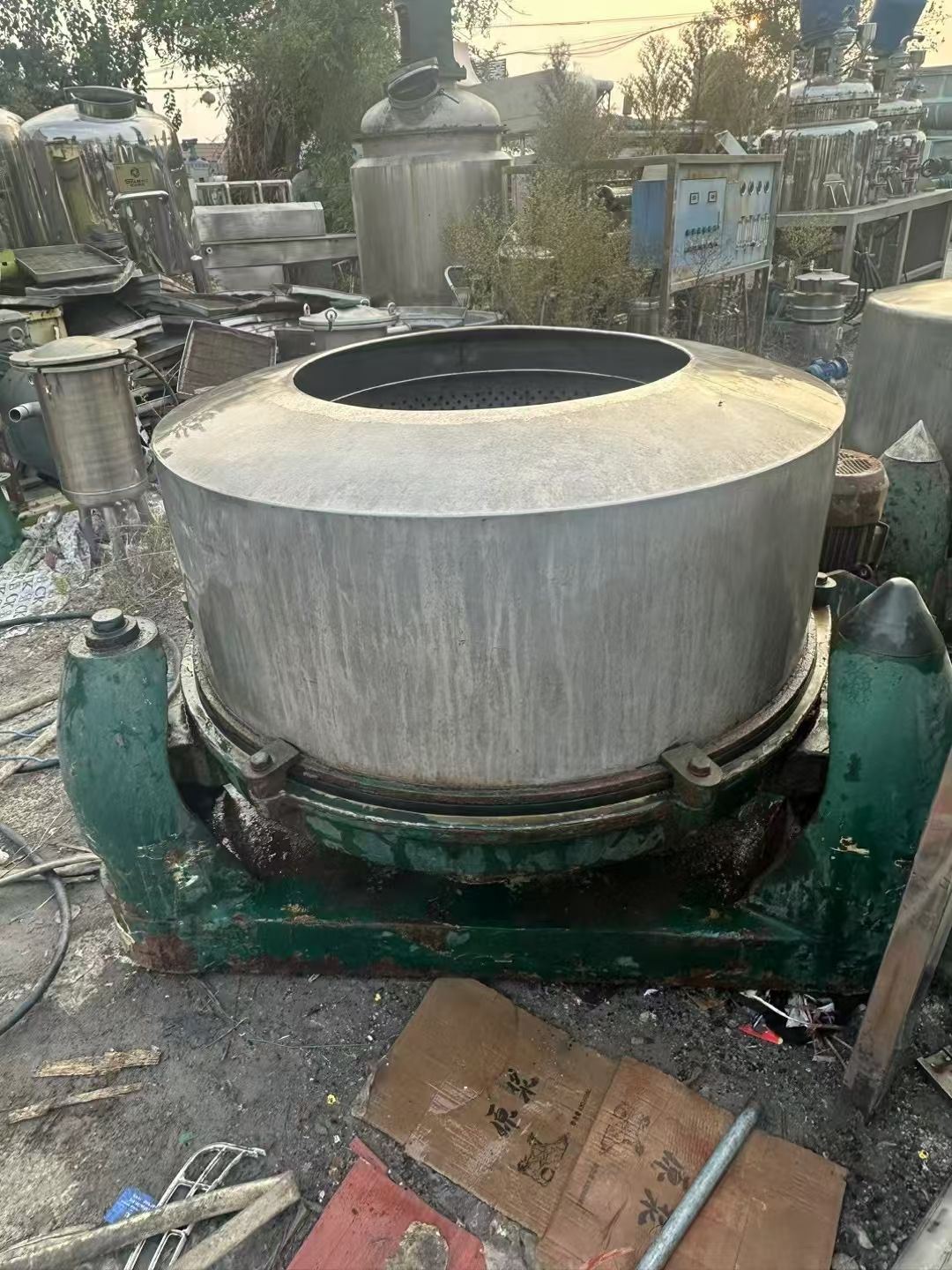 转让二手三足离心机 两台直径1米型脱水三足离心机