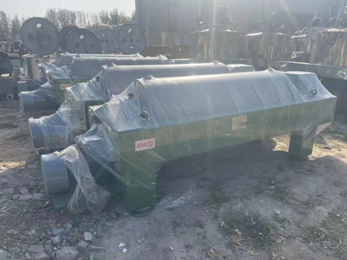 转让二手卧螺离心机 四台450型江苏巨能产卧螺沉降离心机