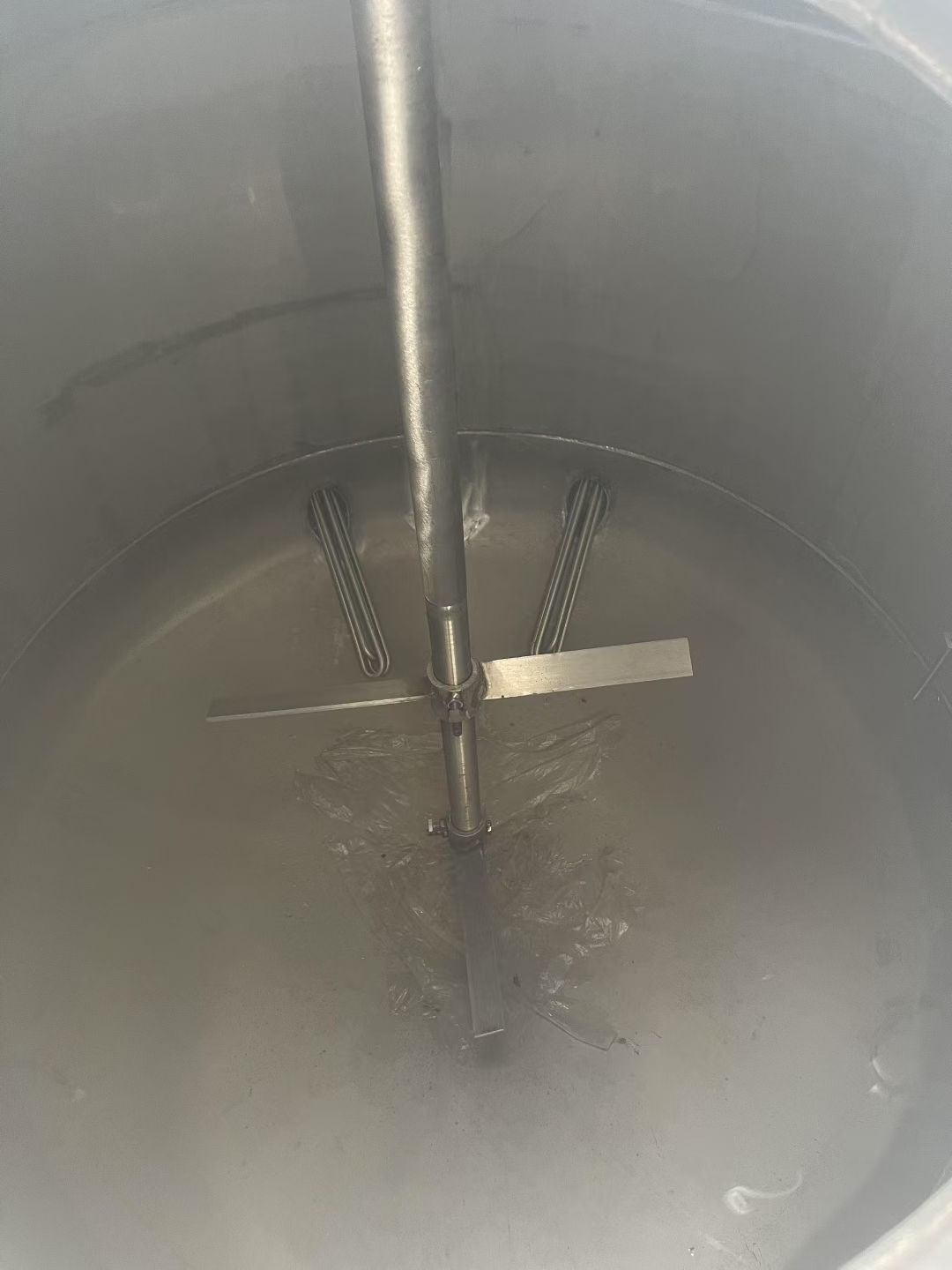 转让二手不锈钢搅拌罐 一台容积1000升食品级电加热抛光不锈钢搅拌罐