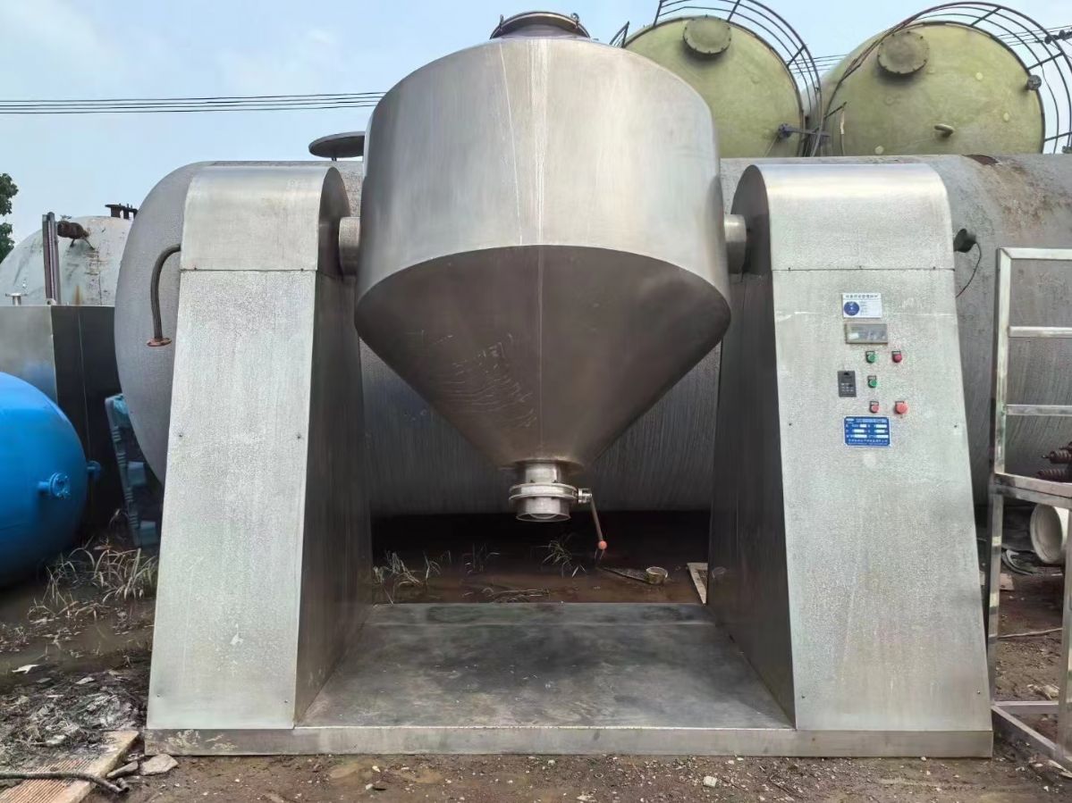 转让二手双锥干燥机 一台容积2000L不锈钢回转双锥干燥机