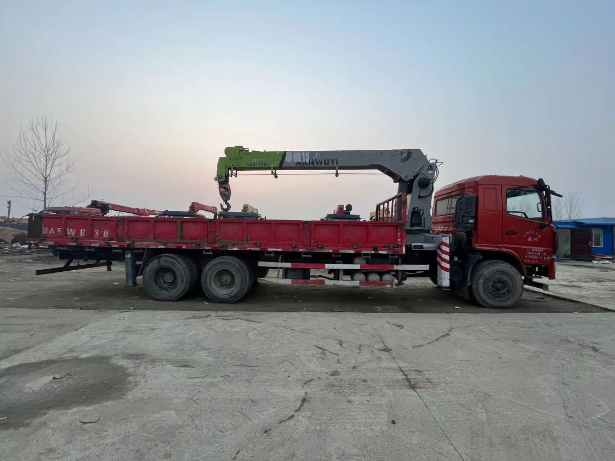 转让12吨14吨随车吊 精品二手包提档