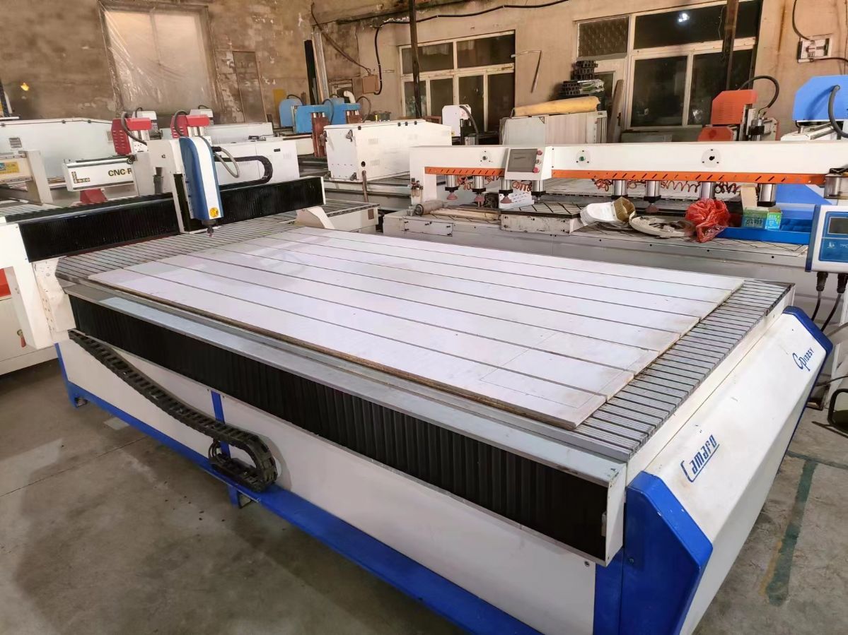 二手啄木鸟1325雕刻机转让