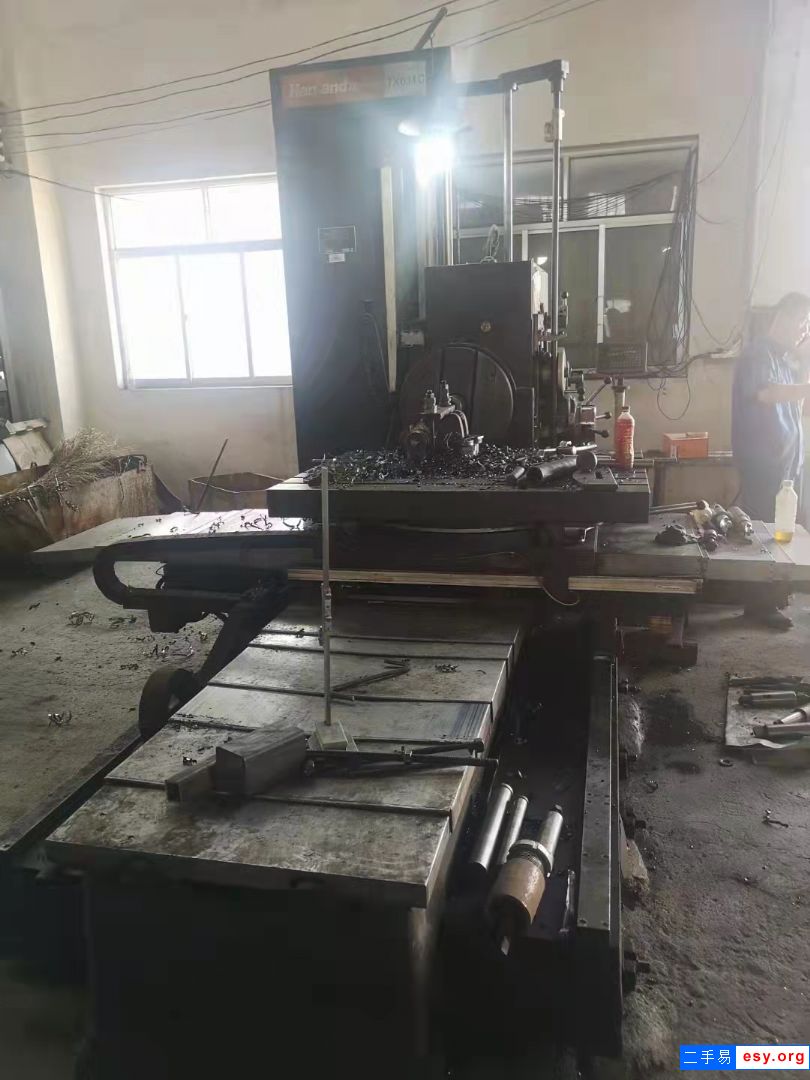 处理二手汉川TX611C数显卧式铣镗床二手汉川110镗床