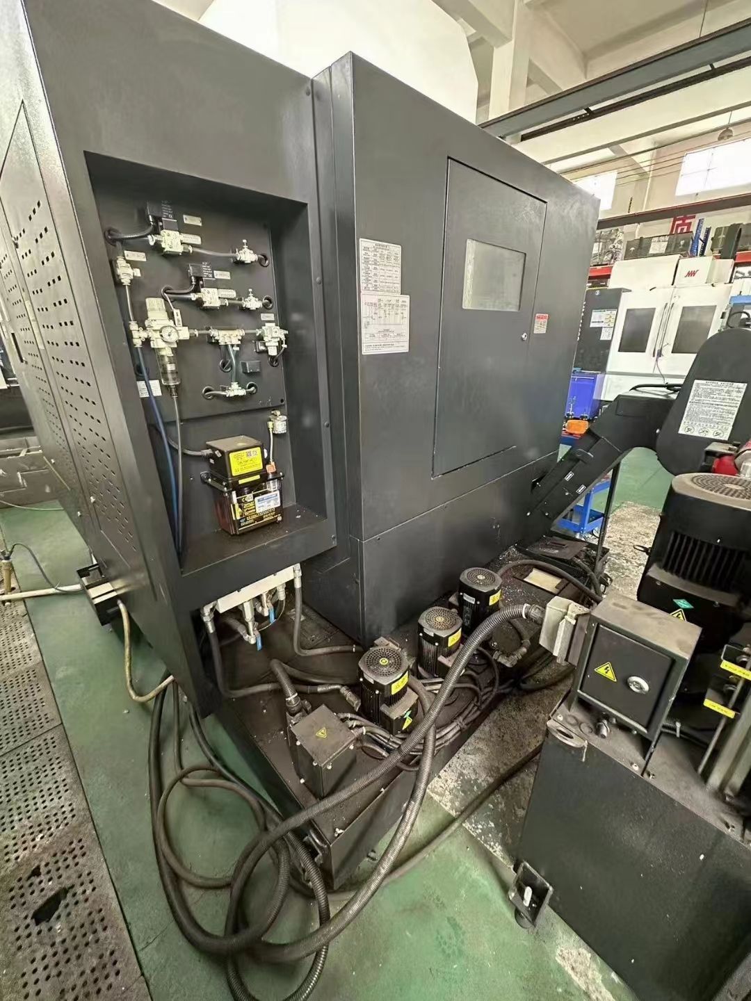 转让二手纽威VM-1160S立式加工中心三轴滚柱线轨