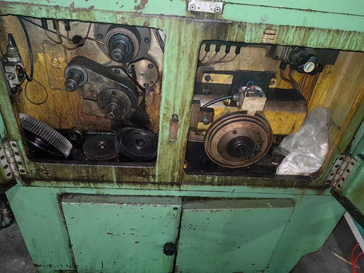 处理二手南京Y5132A插齿机二手插齿机