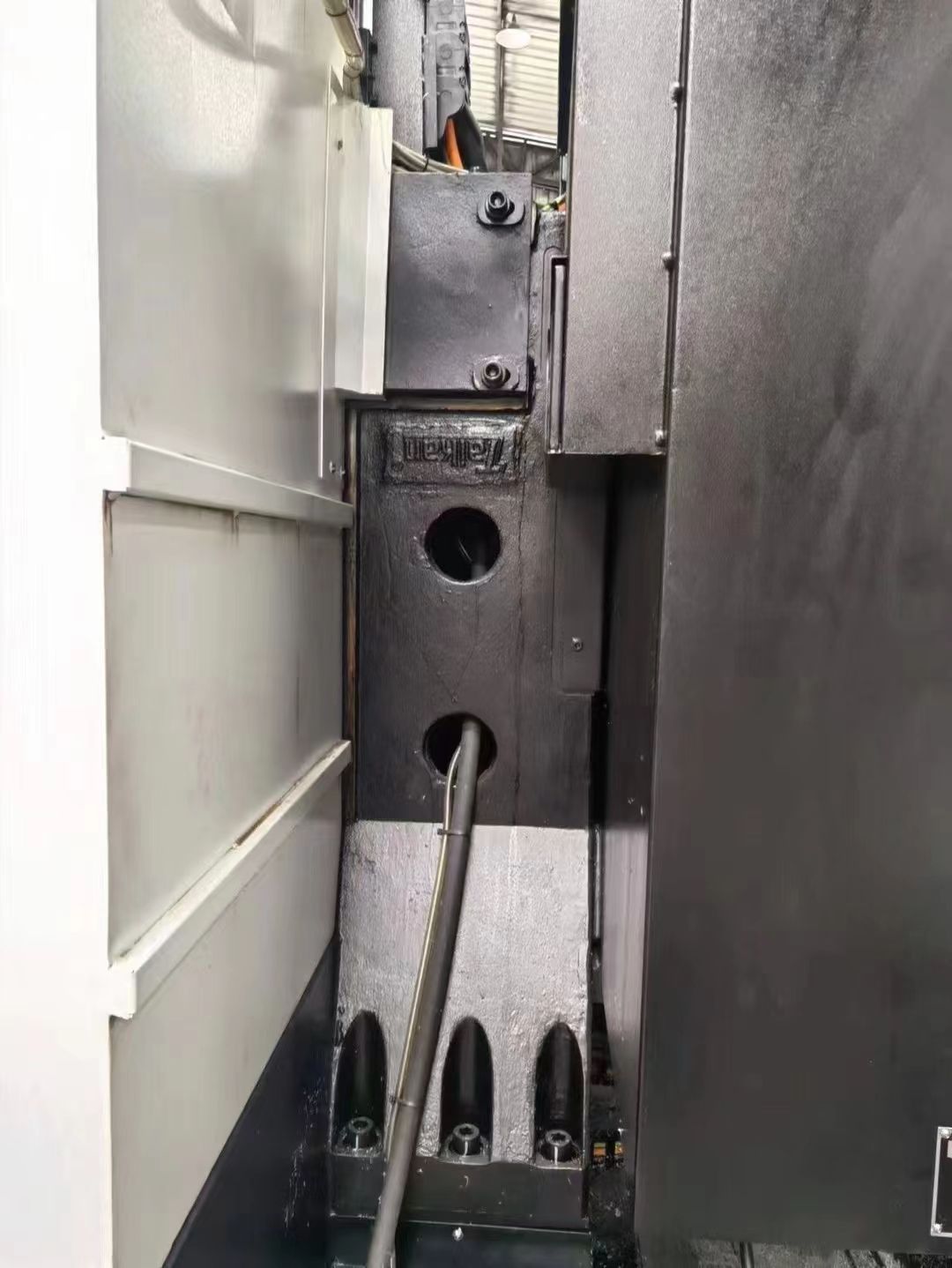 出售二手台群T-700钻工中心二手台群700钻攻中心