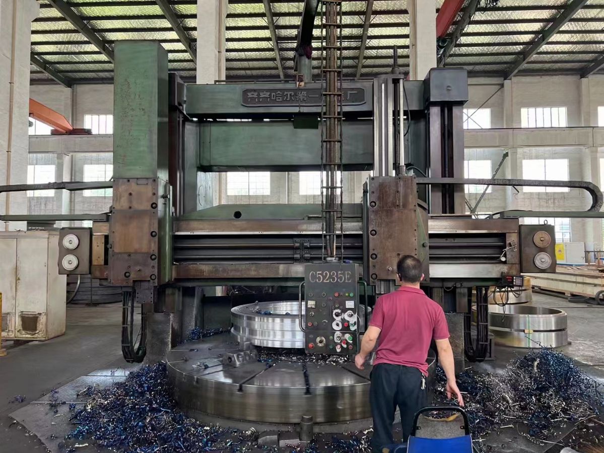 处理二手齐齐哈尔C5235Ex20-32立式车床车削直径3.5米
