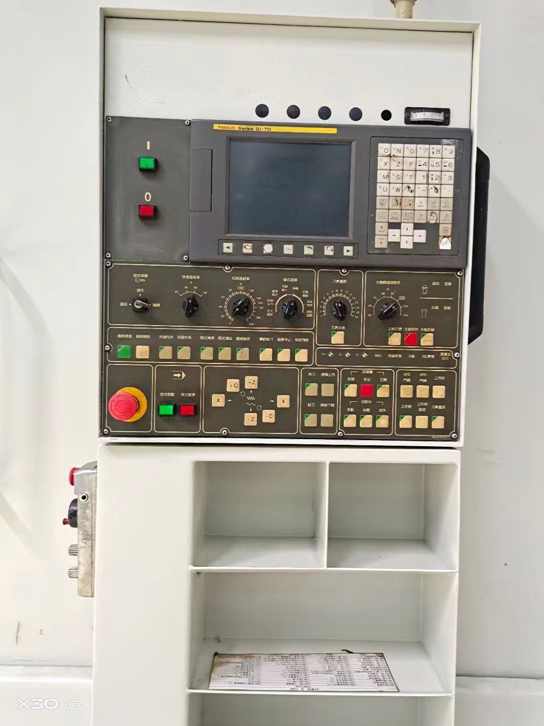 处理二手油机KV-1600ATCC数控立式车床回转直径2米