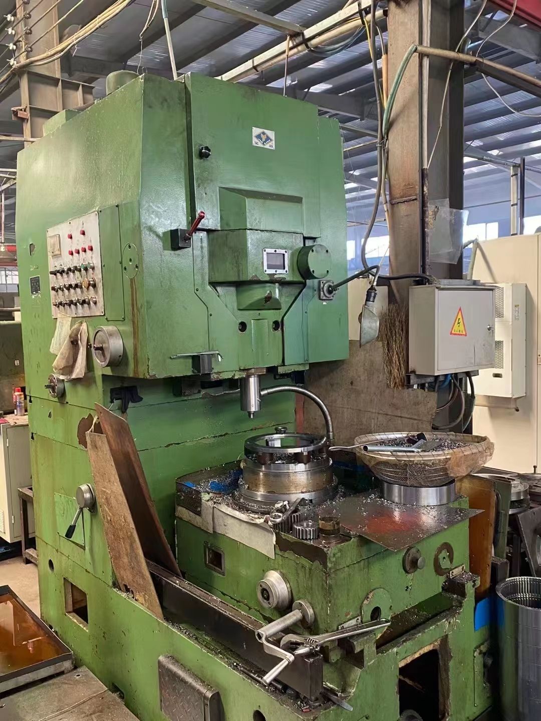 出售二手南京二机Y5132插齿机二手5132插齿机