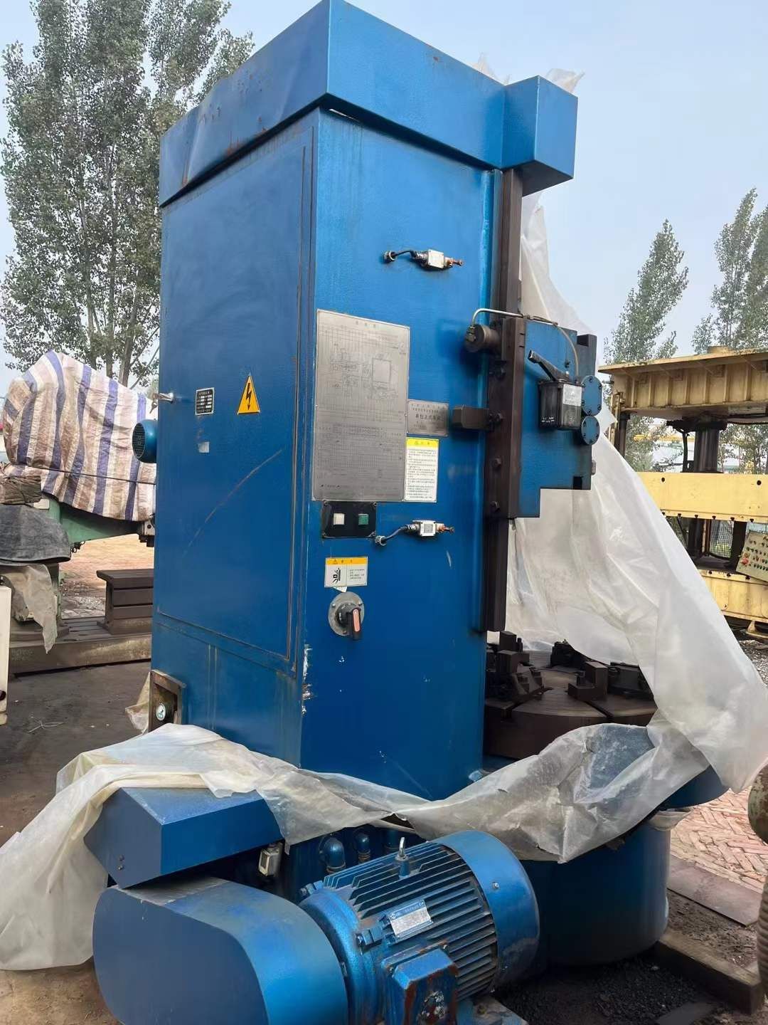 出售齐重CA5112Ex10-5单柱立式车床工作台转速200