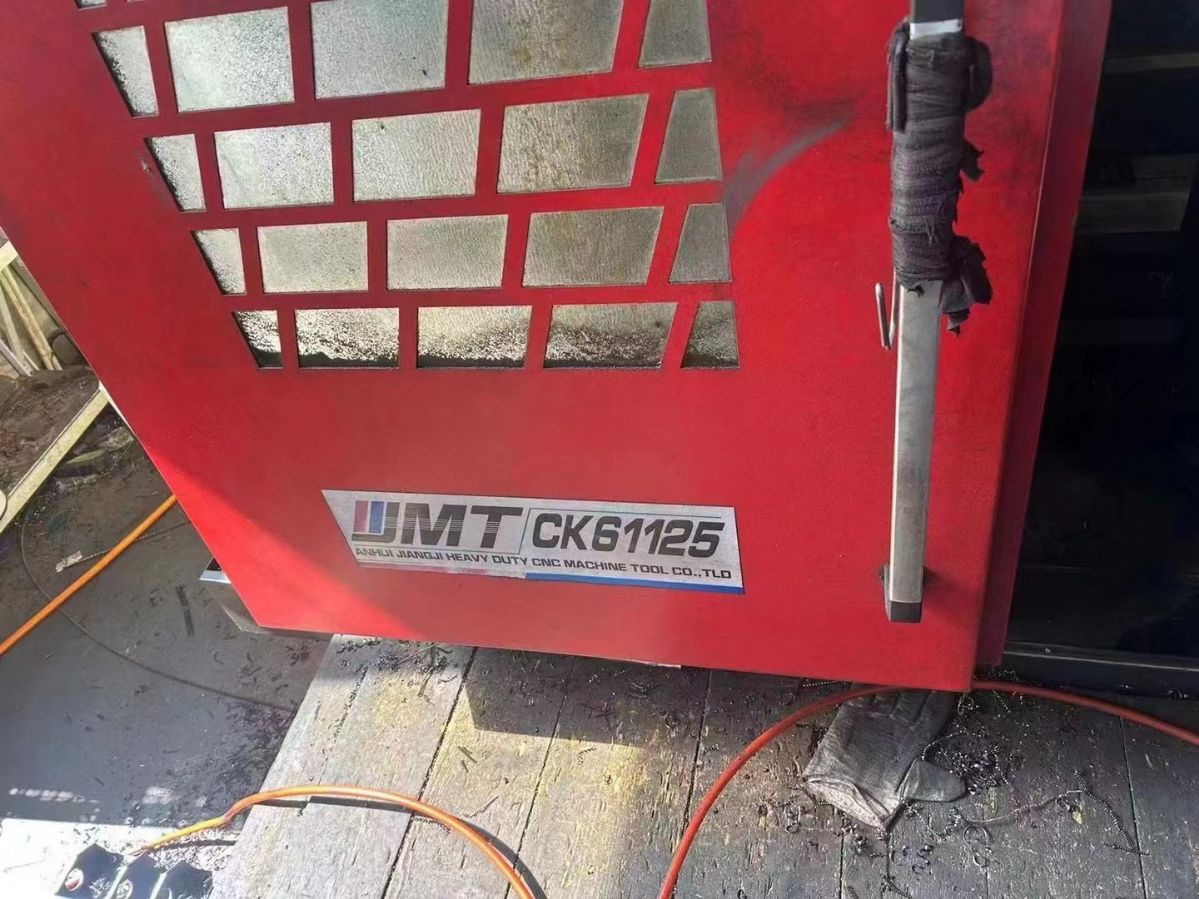 转让二手安徽CK61125数控卧式车床加工长度3000