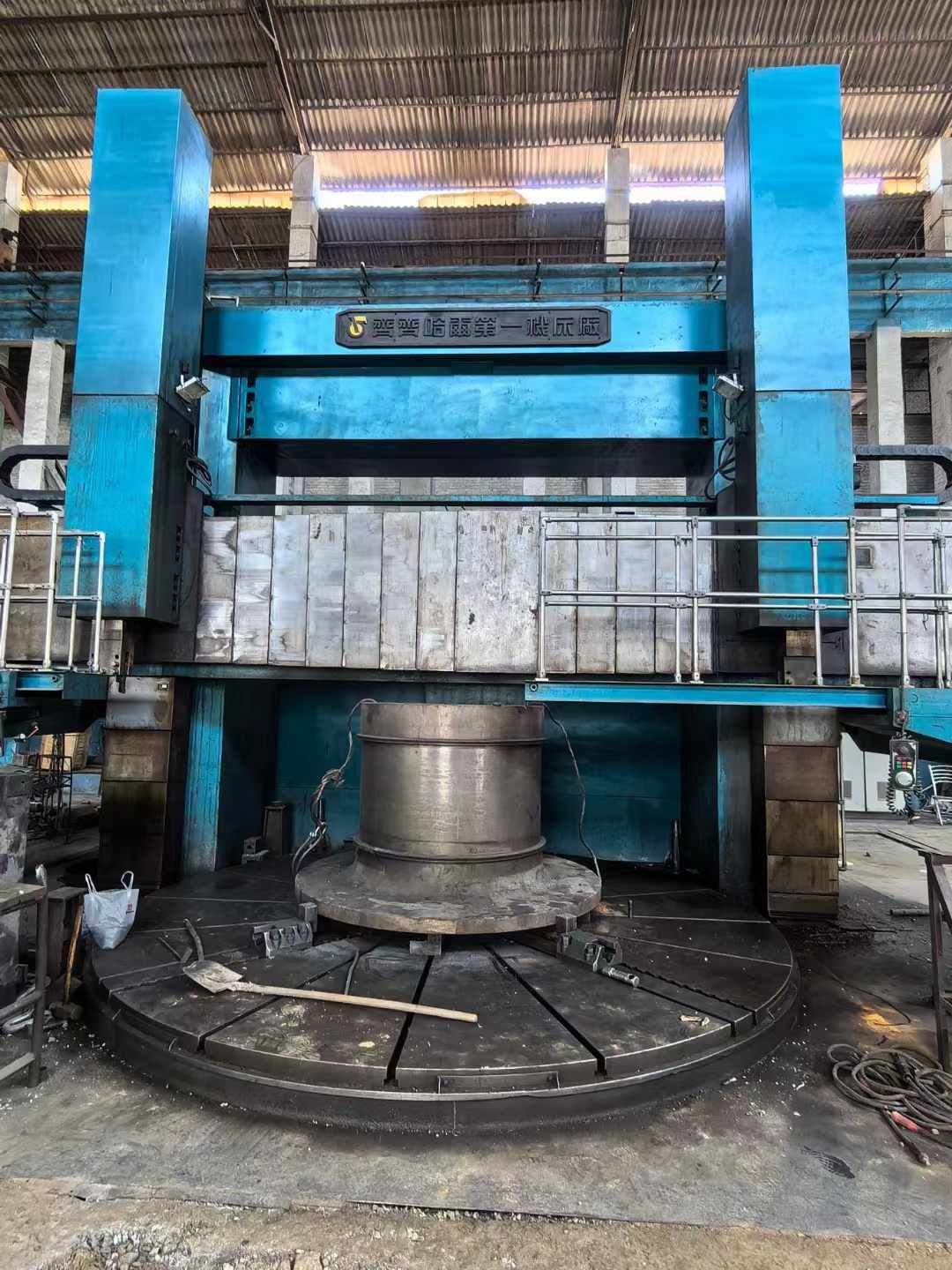 出售齐重DVT500x31-32数控立式车床工作台直径4.5米