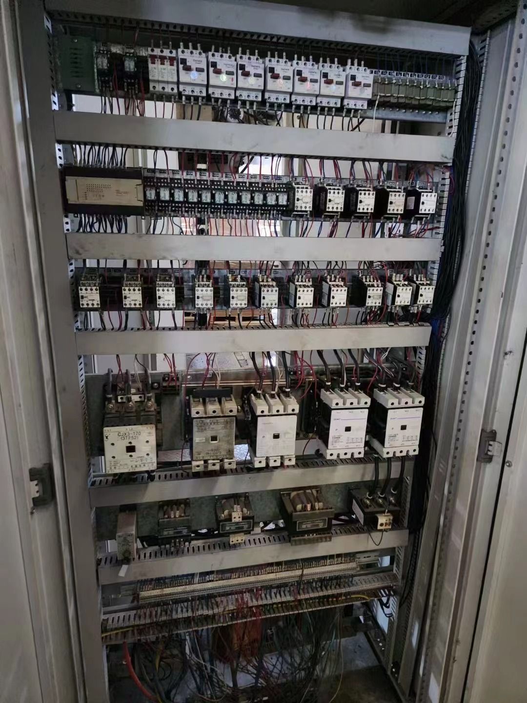 转让二手齐重C5225Ex25-12-4立式车床主电机功率55