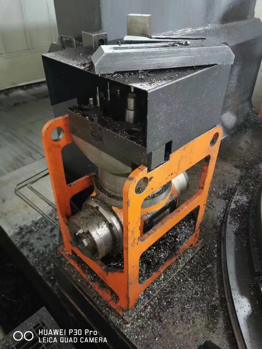 处理二手海天HTM-V350LY车铣复合车削高度2米