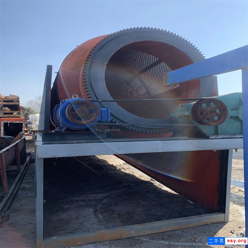 出售一台二手1.8*8米无轴滚筒筛，9.8成新，价格不高