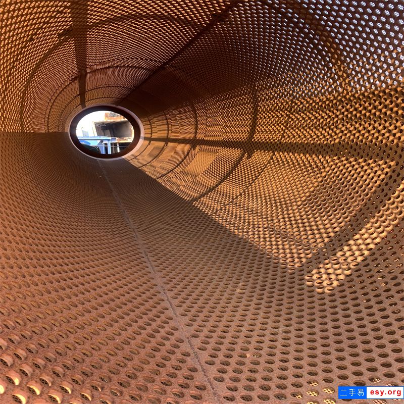 出售一台二手1.8*8米无轴滚筒筛，9.8成新，价格不高