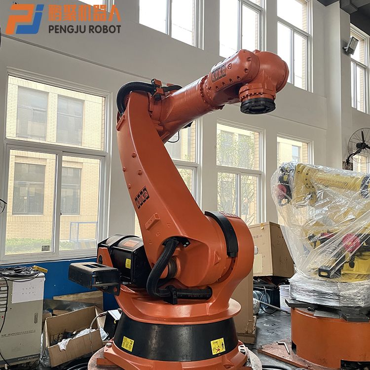 九五新 库卡KR210R2700 热镀锌机械手 现货一百台 秒发